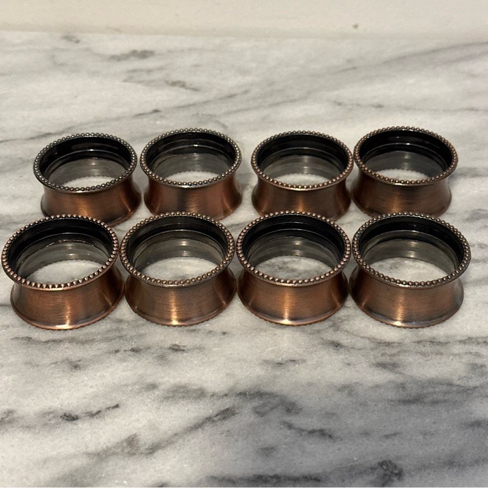 Elegant Copper Napkin Rings Set - Picture 2 of 13